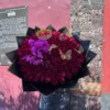 ramo de 200 rosas rojas con 2 varas de orquidea y accesorios
