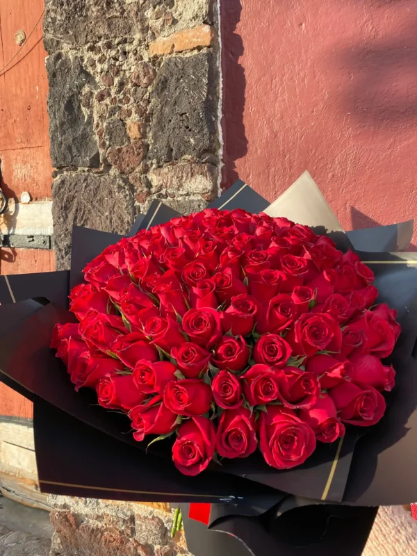 ramo_de_100_rosas_rojas_2 ramo de 100 rosas rojas clasico